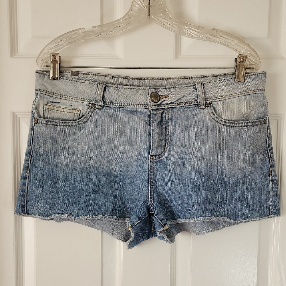 LC Lauren Conrad Light Blue Cutoff Jean Shorts Size 12, Streetwear, Frayed Edges